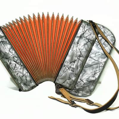 Hohner Club llB Diatonic Squeezebox, German Button Accordion, Harmonika Original Straps 2334, Wonderful sound! image 8