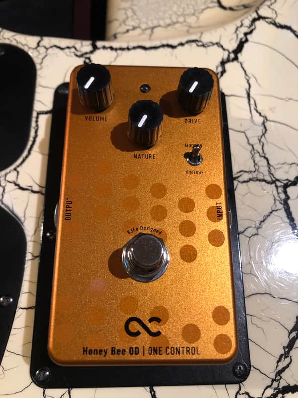 One Control BJFe Honey Bee Overdrive image 1