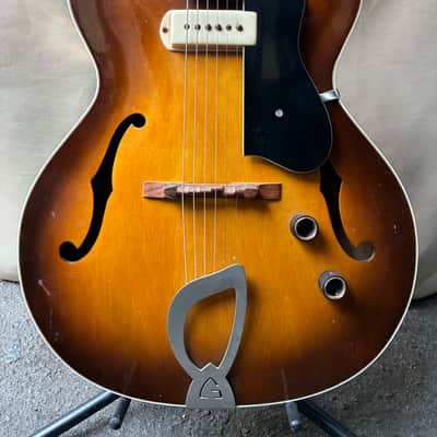 Guild CE-100 Capri with P90s 1958 - Sunburst image 3
