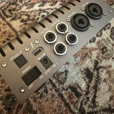 Universal Audio Apollo Twin X QUAD Thunderbolt 3 Audio Interface 2019 - Present Gray image 6