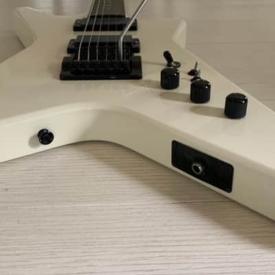 1988-89 Carvin V220 Guitar, Pearl White, OHSC, Kahler, EMG, Vintage 80s-90s image 4
