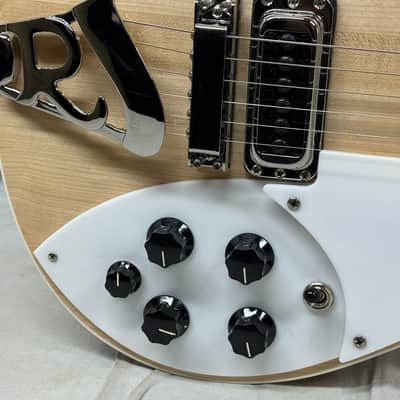 Rickenbacker USA Model 620 Guitar with Case - Mapleglo / Natural image 7