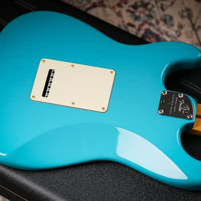 Fender American Professional II Stratocaster Miami Blue image 17