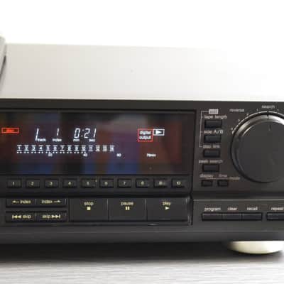 Technics SL-P555 Rare Vintage CD Player Class AA Japan Made 1988 * Remote image 4