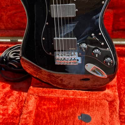 Fender Player Stratocaster with Pau Ferro Fretboard 2018 - 2024 - Black image 3