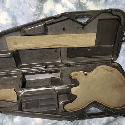 Vintage 1977 Peavey Patent Applied For T15 T30 Guitar Bass Chainsaw Hard Shell Case image 9