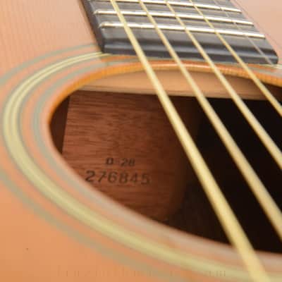 1971 C.F. MARTIN & CO. DREADNOUGHT D-28 GUITAR image 18