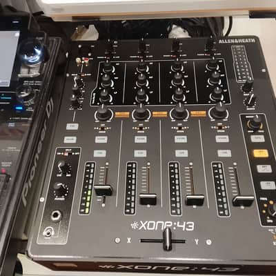 Allen & Heath XONE:43 4+1 Channel DJ Scratch Mixer - Black image 7