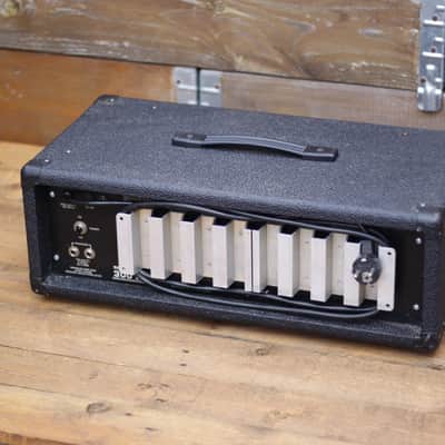 Peavey XM 4 Mixer Amp image 5