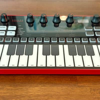 UNO Synth Pro Desktop Analog Synthesizer PLUS Decksaver and USB cable image 4