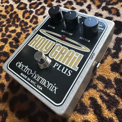 Electro-Harmonix Holy Grail Plus Reverb 2008 - 2022 - Black / Gold / Grey image 2