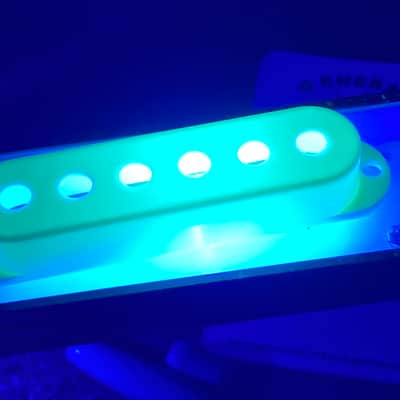 Pre cbs Nylon Pickup cover for Stratocaster®️ correct tool marks Vintage white aged image 13