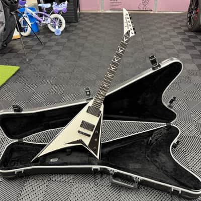 Jackson Pro Series Matt Tuck Signature Rhoads 2009 - 2010 - Snow White with Black Bevels