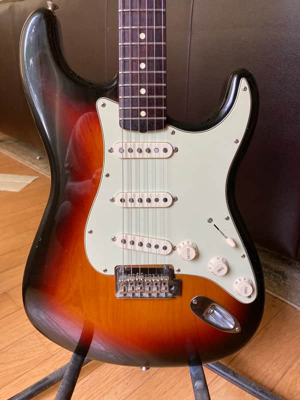 Fender  Classic Player 60’s Stratocaster  2007 - 3-Tone Sunburst image 1
