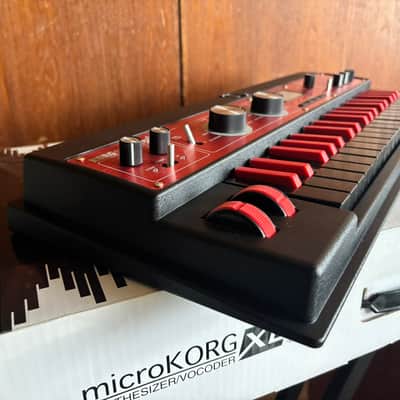 Korg Microkorg XL Plus - BKRD Synthesizer with Vocoder w/ box, mic image 6