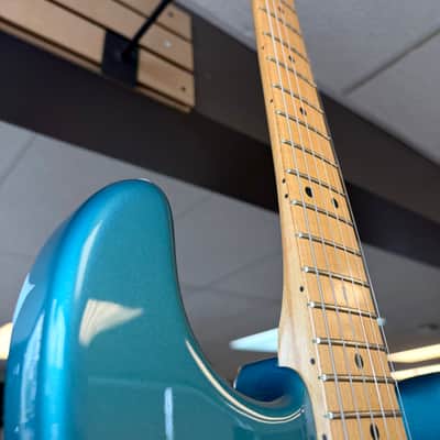 Fender Strat Plus with Maple Fretboard 1987 - 1998 - Lake Placid Blue image 7
