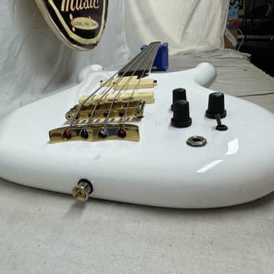 Alembic Elan 4-string Bass with Case - White (likely re-fin'd) image 16