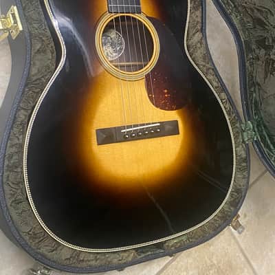 Collings 002H 12 fret slotted head image 2