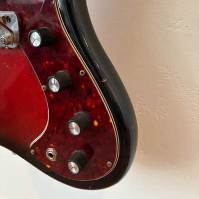 Silvertone Hornet 1960s - Sunburst image 6