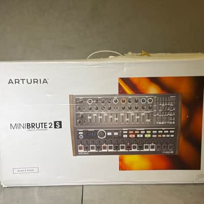 Arturia MiniBrute 2S Desktop Synthesizer 2018 - Present - Black