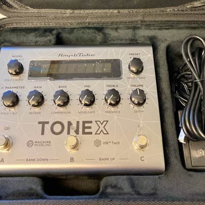 IK Multimedia ToneX Pedal Bass Edition with Case image 3