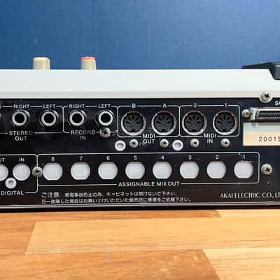 Akai MPC2000XL MIDI Production Center - Grey 32MB RAM image 5