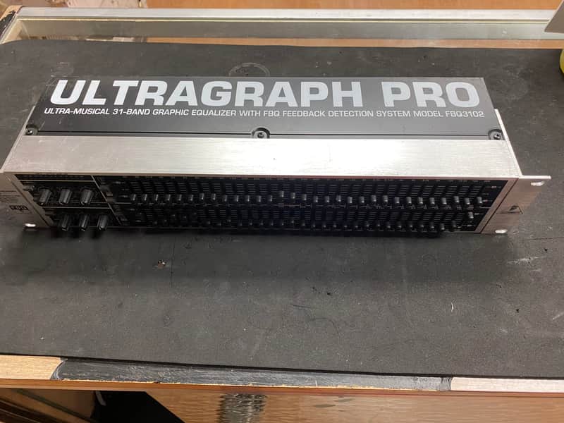 Behringer Ultragraph Pro FBQ3102 31-Band Stereo Graphic EQ image 1