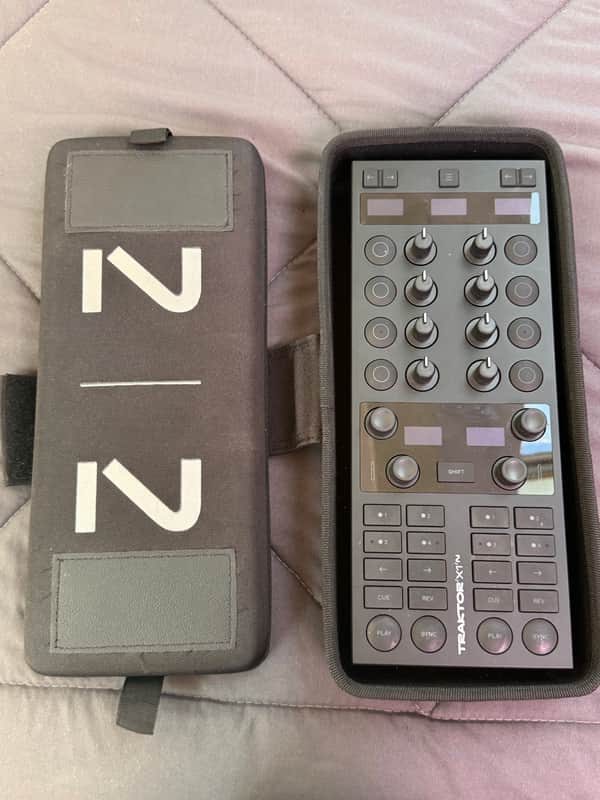 Native Instruments Traktor X1 MK3 With UDG Case image 1
