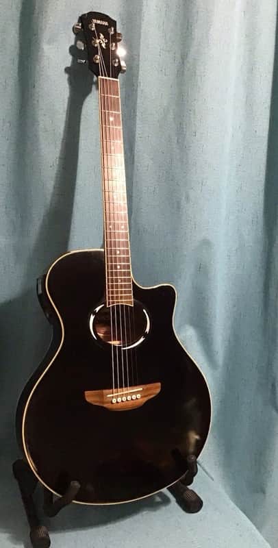 Yamaha APX500II Thinline Acoustic/Electric Guitar 2010s - Black with Road Runner Case image 1