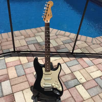 Fender Roland Ready Strat 2007-2008 w/Acoustic Pickup - Jet-Black imagen 1