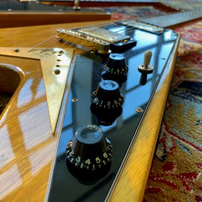 1980-1982 Gibson Modernistic Series Korina Flying V Explorer Moderne image 14
