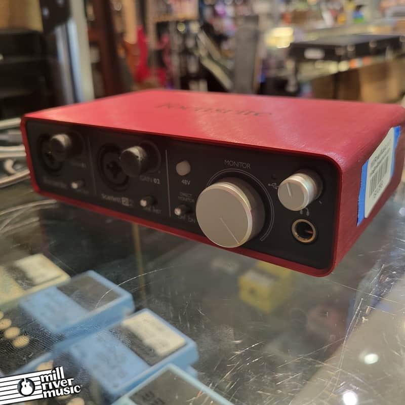 Focusrite Scarlett 2i2 (1st Gen) Audio Interface Used image 1