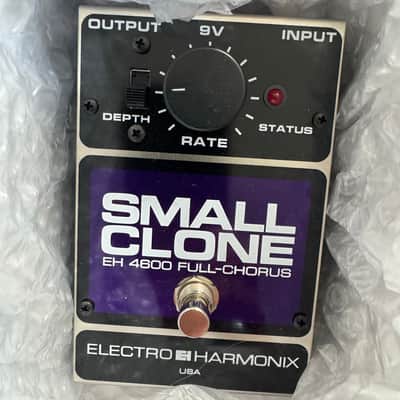 Electro-Harmonix EH4600 Small Clone Full-Chorus 2000 - Present - Purple / Black imagen 3