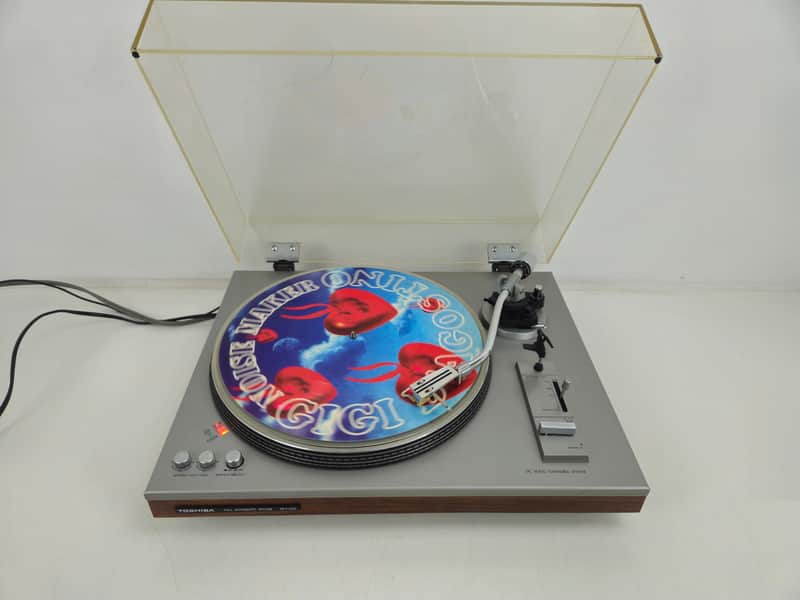 Toshiba - SR-F330 - Fully Automatic Turntable image 1