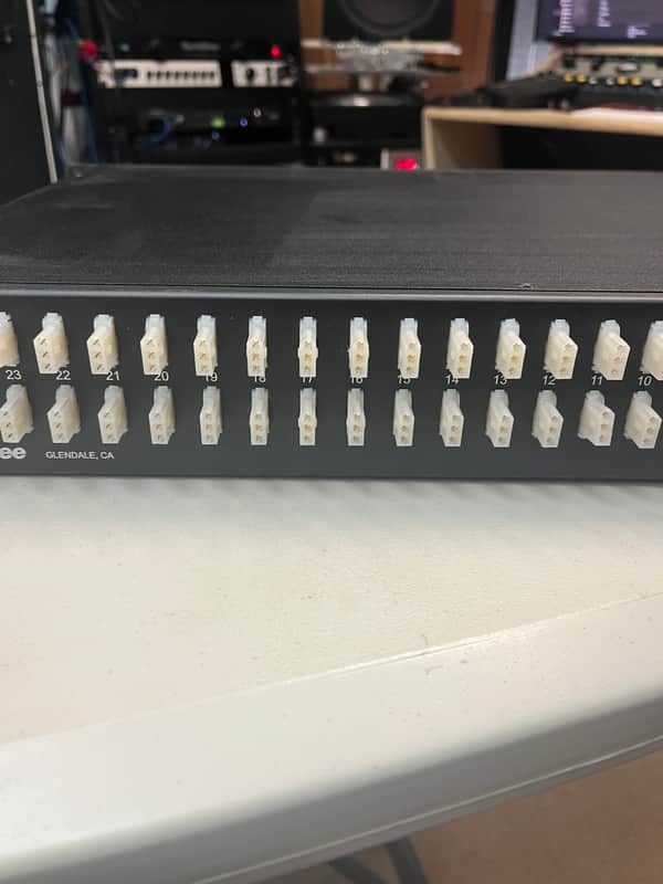 Bittree B48DC-HNLIH/E3 2005 - Black 48 Point Patchbay #4 image 1