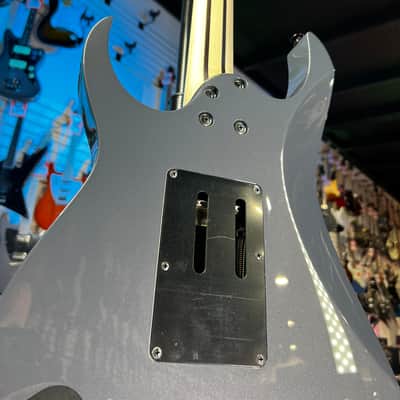 Ibanez Prestige RGR5130 Electric Guitar - Gray Metallic Auth Dealer Free Shipping! 713 FREE PLEK! image 9