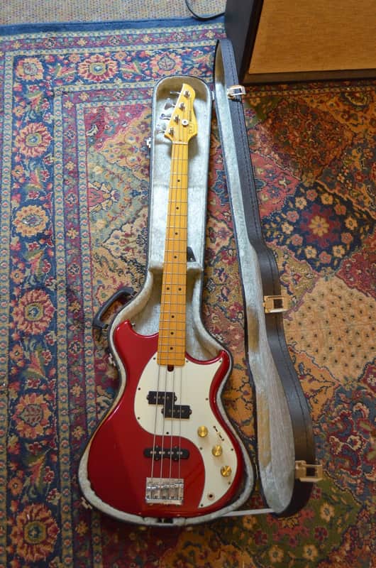 Westone  Concord 2 II Bass guitar w original case PJ 1983 Red image 1