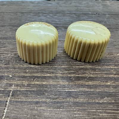 Harmony Cupcake Volume & Tone Knobs 60s - Cream image 3
