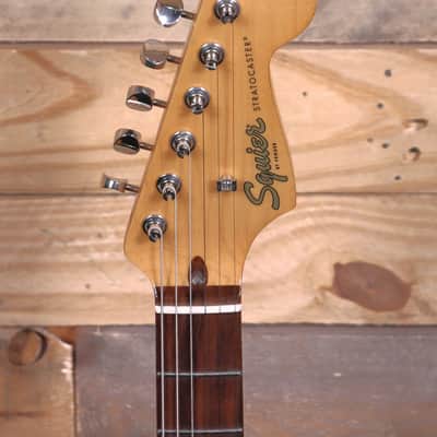 Squier Classic Vibe '60s Stratocaster Electric Guitar Candy Apple Red image 6