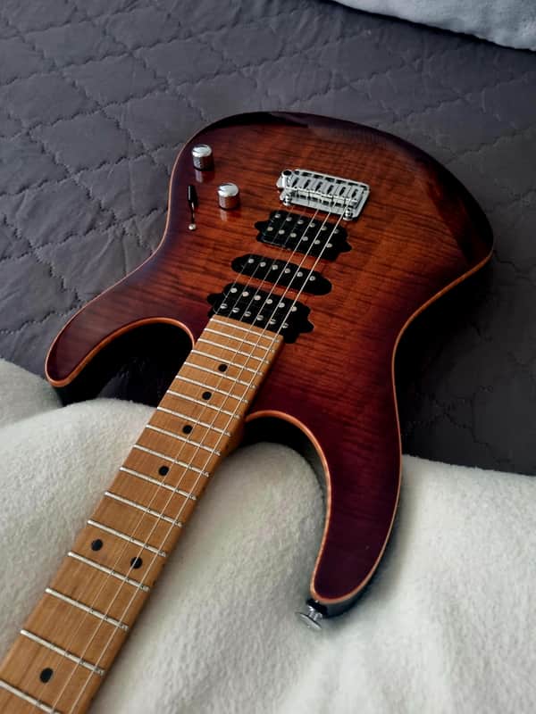 Suhr Modern Plus HSH with Roasted Maple Fretboard 2018 - Present - Bengal Burst Bild 1