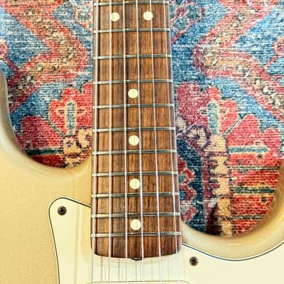 1997 Fender American Vintage '62 Stratocaster - Shoreline Gold image 16