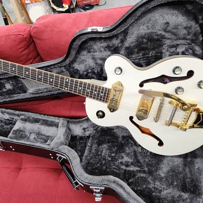 Epiphone Wild Kat - Pearl white gold hardware LTD Custom shop with case image 5