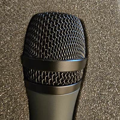 Sennheiser MD46 With Case image 3