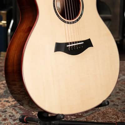 Taylor Catch Event Custom C16ce B4025 Grand Symphony Honduran Rosewood/Lutz Spruce Grand Symphony Acoustic/Electric Guitar with Hardshell Case image 5