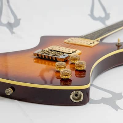 Washburn A-20V 1983 - CS Cherry Sunburst image 15