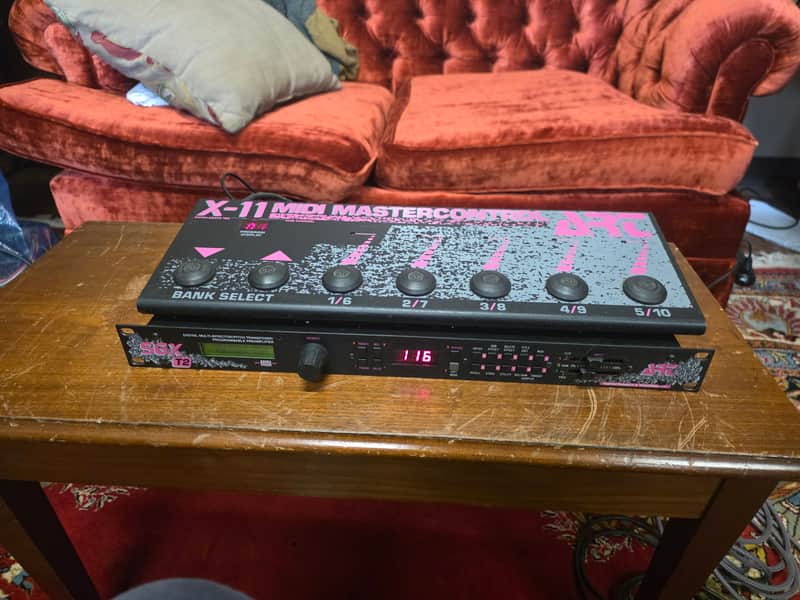 ART SGX t2 rackmount guitar effects processor w X 11 Midi Controller image 1