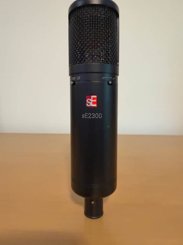 sE Electronics sE2300 Large Diaphragm Multipattern Condenser Microphone