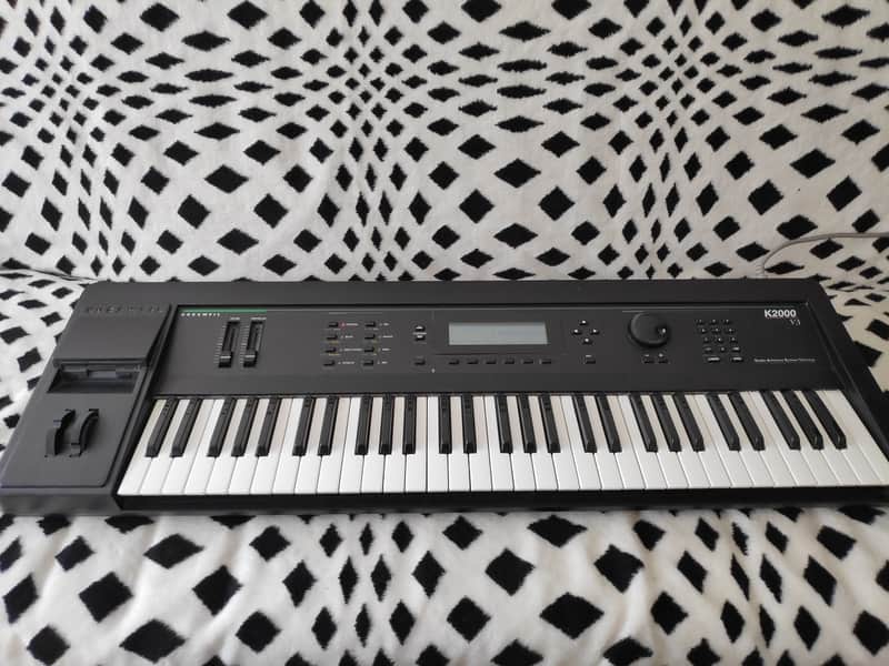 Kurzweil K2000 61-Key Digital Workstation Synthesizer 1990s - Black image 1