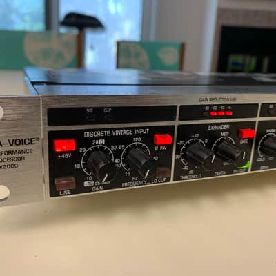Behringer Ultra-Voice Pro VX-2000 Mic-preamp/vocal processor image 3