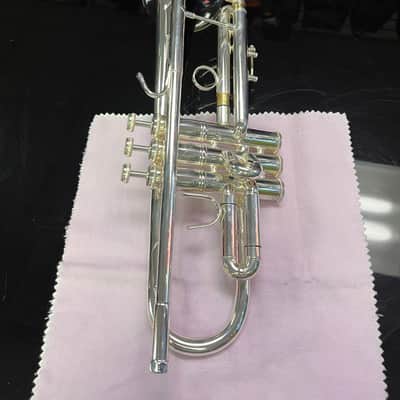 Bach Stradivarius 37 Silver-plated Trumpet image 13